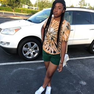 Meet your Posher, Leyah